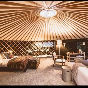The round tent raglan glamping