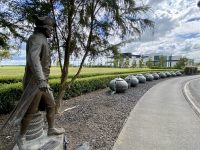 Zealong Tea Estate James Cook Statue
